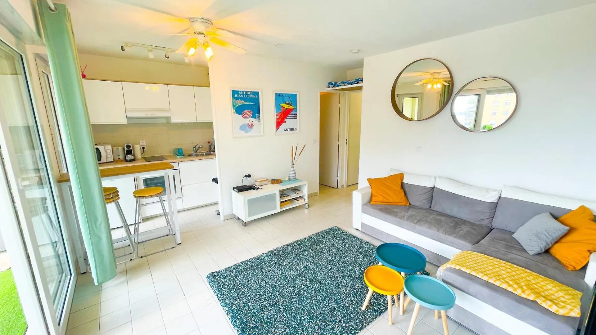 1 Bedroom Sea View, Swimming Pool, Beach On Foot, Parking Αντίμπ 0*,