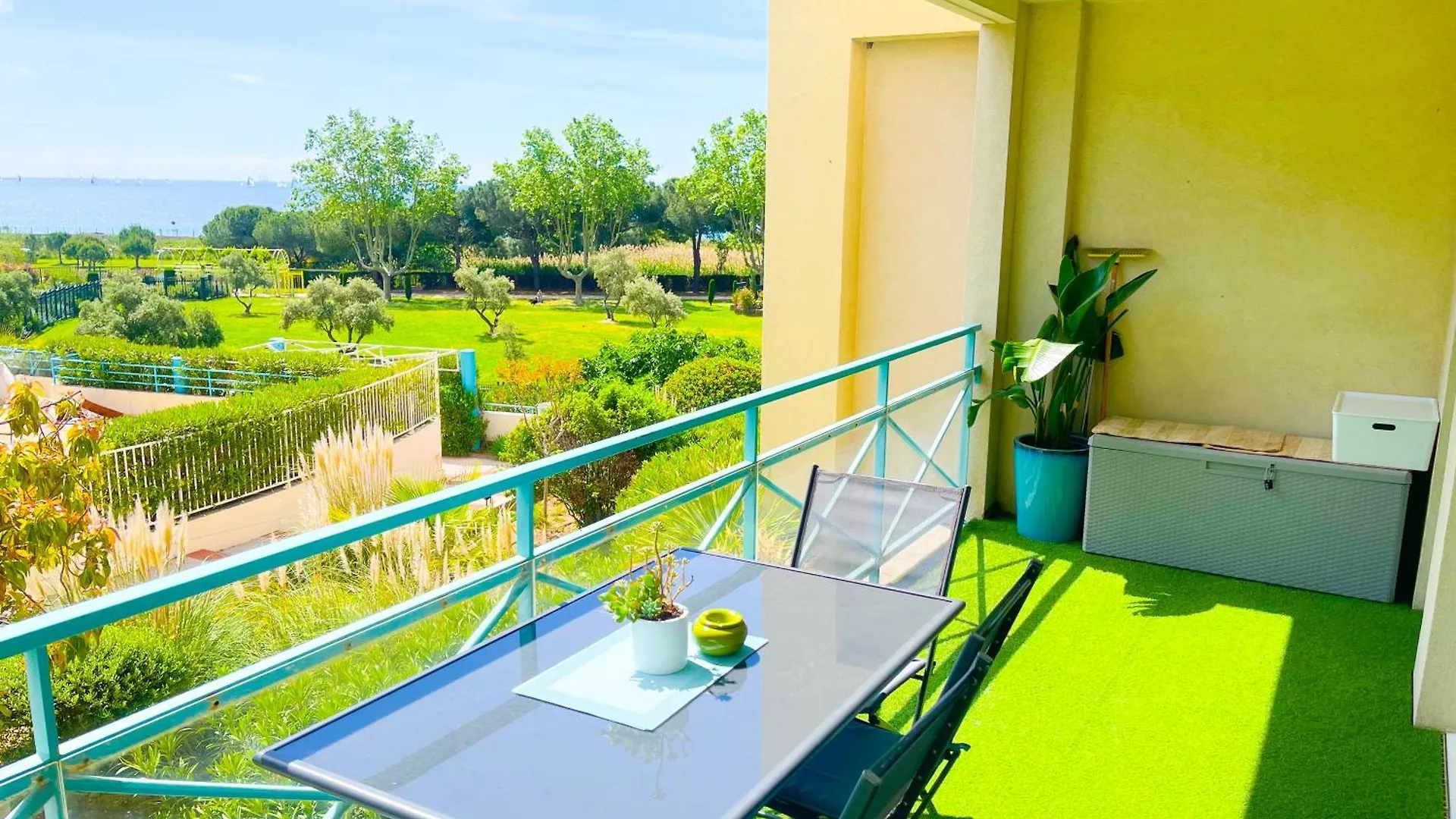 Διαμέρισμα 1 Bedroom Sea View, Swimming Pool, Beach On Foot, Parking Αντίμπ