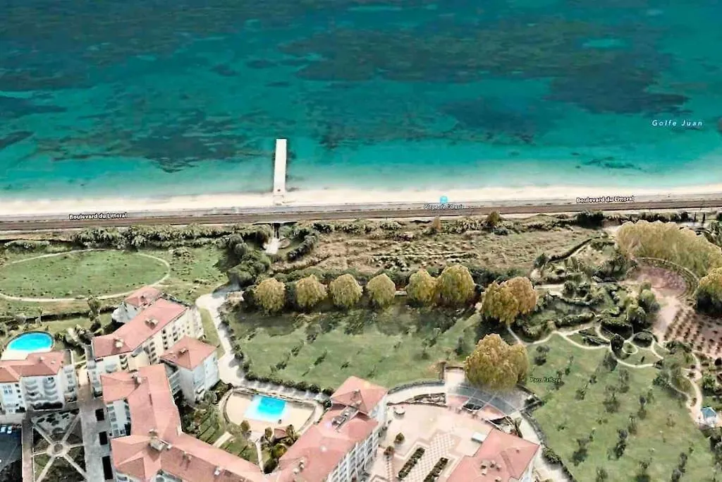 1 Bedroom Sea View, Swimming Pool, Beach On Foot, Parking Antibes